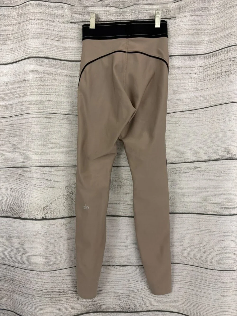 Alo Yoga Suit Up Airlift leggings Size XXS